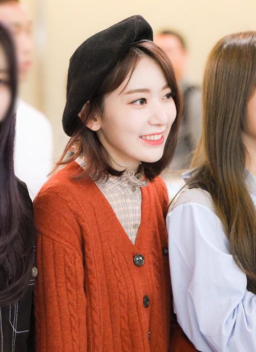 Mũ beret cổ điển phủ sóng tủ đồ sao Hàn mùa thu 2018-7