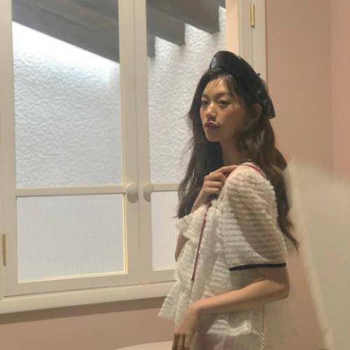 Mũ beret cổ điển phủ sóng tủ đồ sao Hàn mùa thu 2018-8