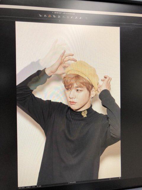 Mũ beret cổ điển phủ sóng tủ đồ sao Hàn mùa thu 2018-14