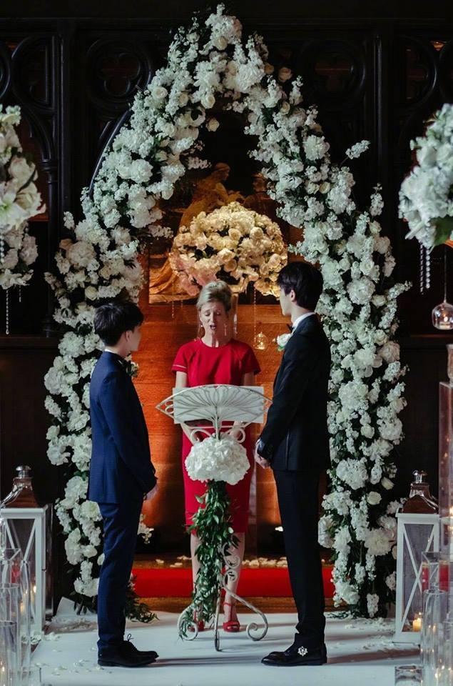 Chuyện tình các cặp đồng tính nam khiến phái kẹp nơ phải cất lời oán than trai đẹp đã hiếm lại còn yêu nhau-3