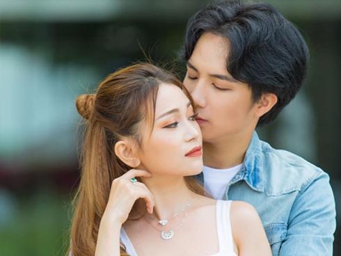 Sau Khổng Tú Quỳnh - Ngô Kiến Huy, đến lượt Sĩ Thanh vướng nghi án 'tan đàn xẻ nghé' với bác sĩ điển trai