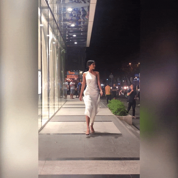 Catwalk chơi mà đã ấn tượng, fan yên tâm về kỹ năng trình diễn cứng cựa của HHen Niê tại Miss Universe 2018-7