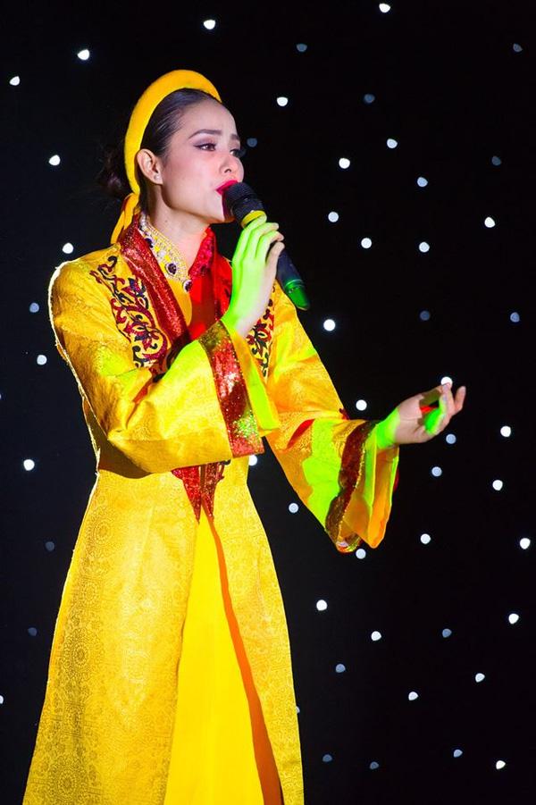 Mỹ nhân Việt nào gây ấn tượng mạnh nhất khi khoe giọng hát trên đấu trường sắc đẹp quốc tế?-3