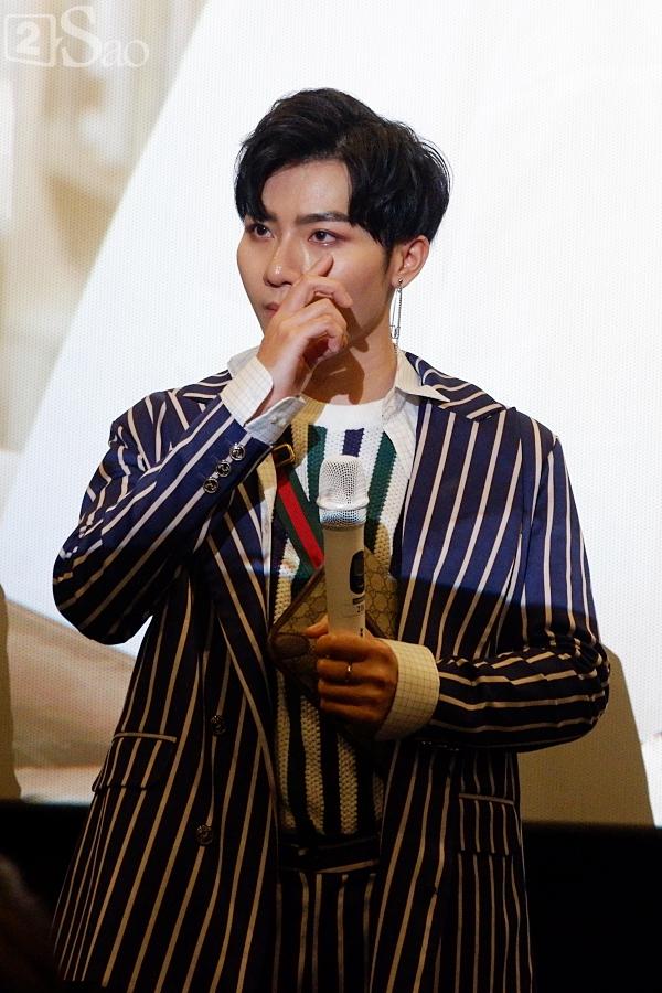 Á quân Gương mặt thân quen 2018 Đỗ Phú Quí bật khóc vì không xu dính túi, hát chẳng ai quan tâm-4