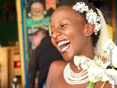 Biết bạn gái có bầu với người khác, chàng trai vẫn cưới vì lý do không ngờ-2