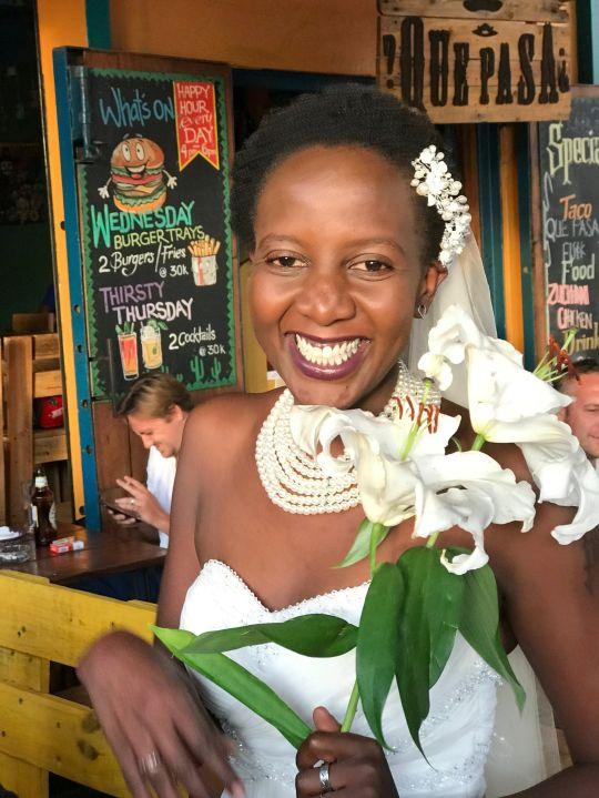 Bị bố mẹ liên tục hỏi khi nào kết hôn, cô gái trẻ làm điều cực sốc-2