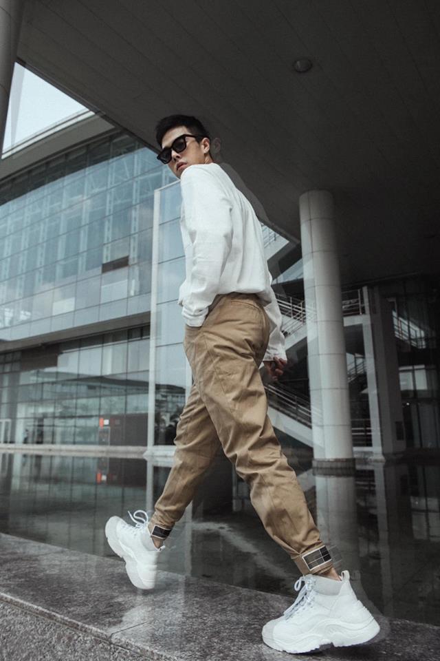 Phương Ly chém tiếng Hàn như gió cùng trai lạ-9