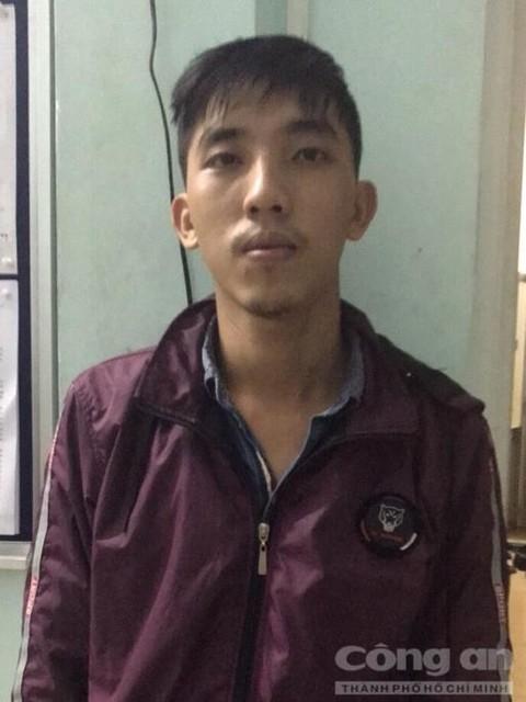 Hàng loạt iPhone ở Sài Gòn bị tráo bằng gạch đá-1