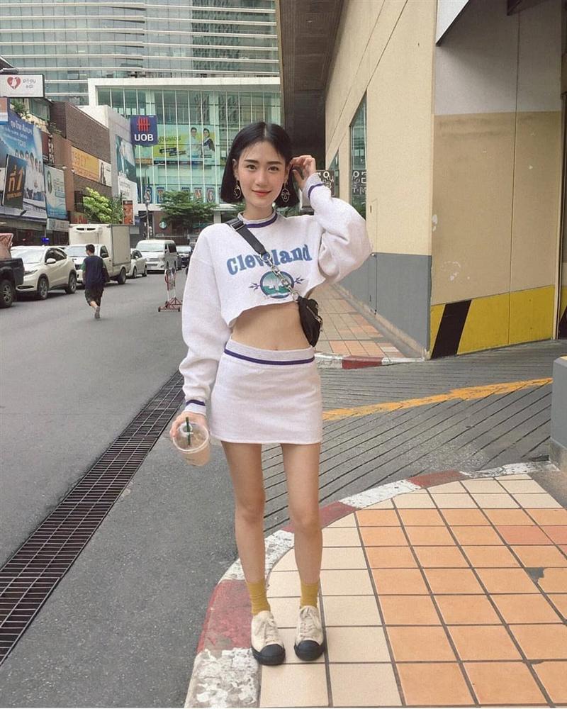 Hotgirl Thái Lan có vòng eo con kiến, trẻ hơn nhiều so với tuổi 30-1