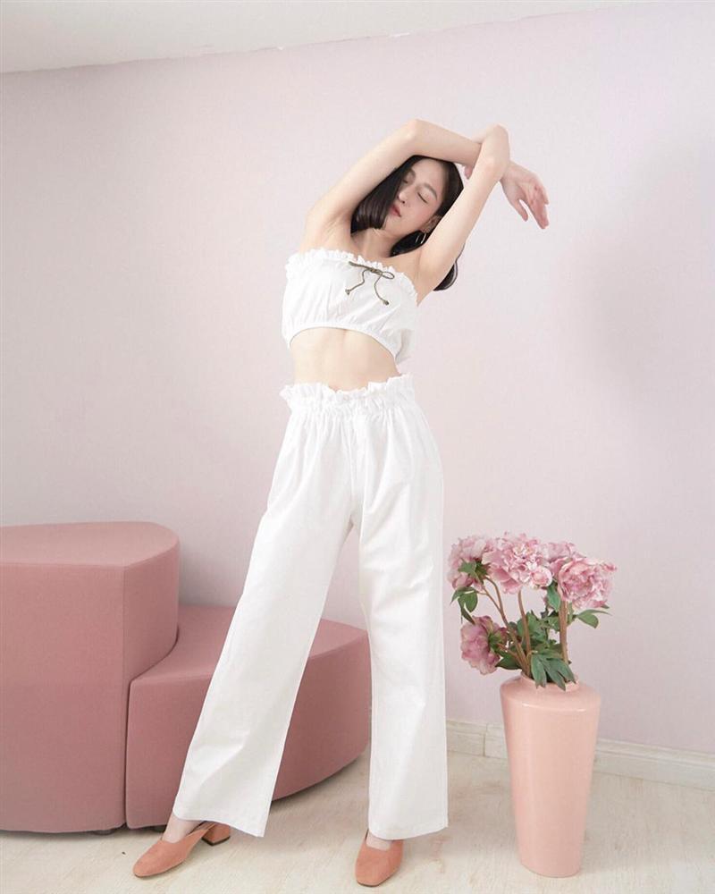 Hotgirl Thái Lan có vòng eo con kiến, trẻ hơn nhiều so với tuổi 30-7