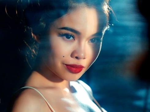 Chối đây đẩy chuyện mang thai nhưng vòng 2 của Giang Hồng Ngọc lộ to không khác gì bà bầu 5 tháng-7