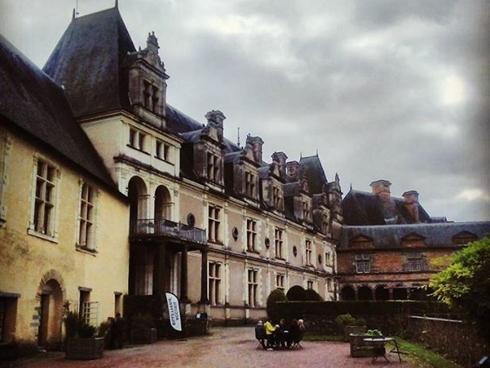 Pháp lãng mạn là thế nhưng du khách vẫn ớn lạnh khi tới những điểm ma ám này