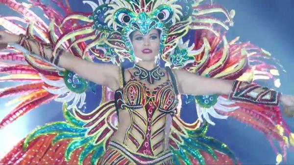 Bùi Phương Nga tỏa sáng với màn trình diễn quốc phục Ngũ Phụng Tề Phi tại Miss Grand International 2018-10