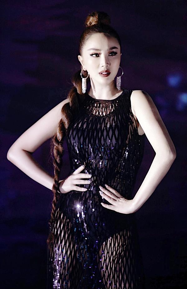 Đập tan nghi án giải nghệ, Bảo Thy đánh úp với loạt hình ảnh gợi cảm quyến rũ-1