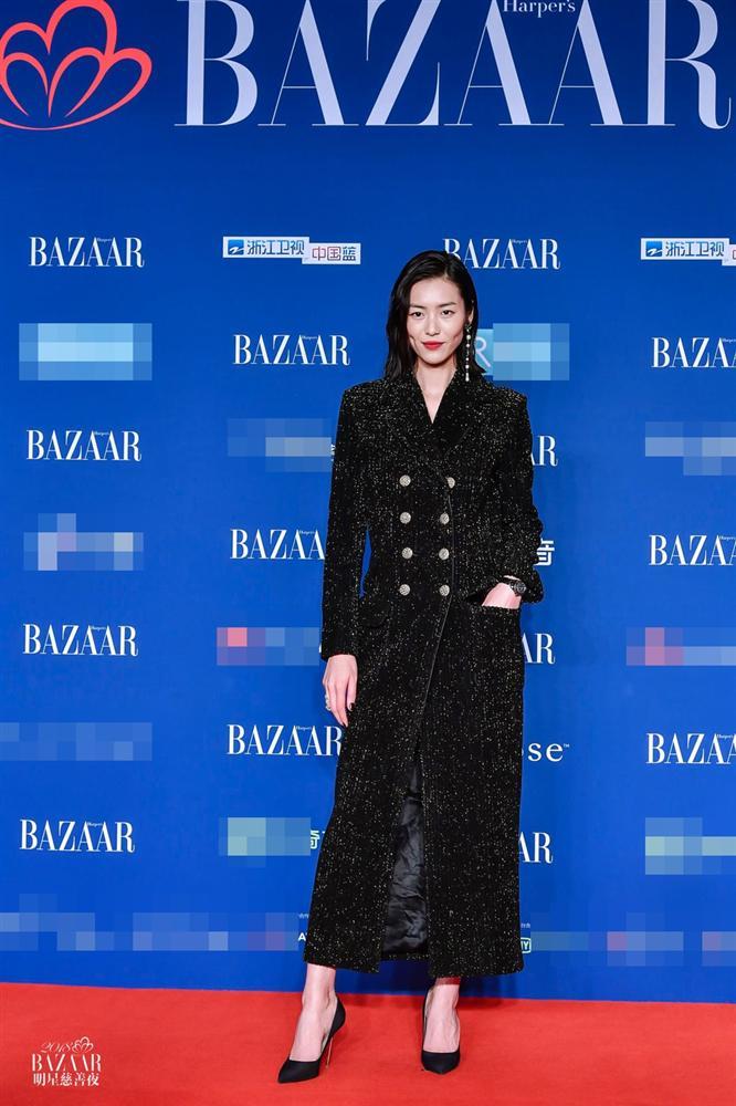 Thảm đỏ Bazaar: Dương Mịch chặt đẹp hội chị em, Hoàng hậu Đổng Khiết không kém phần quý phái-4