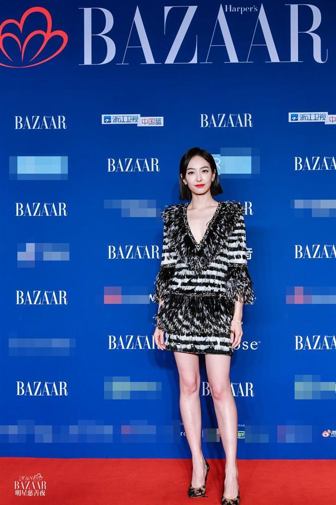 Thảm đỏ Bazaar: Dương Mịch chặt đẹp hội chị em, Hoàng hậu Đổng Khiết không kém phần quý phái-8