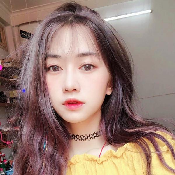 Cô gái đi xem lễ hội ca nhạc bất ngờ nổi tiếng vì quá xinh và gợi cảm-3