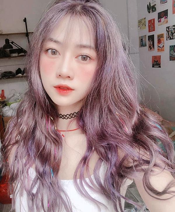 Cô gái đi xem lễ hội ca nhạc bất ngờ nổi tiếng vì quá xinh và gợi cảm-18