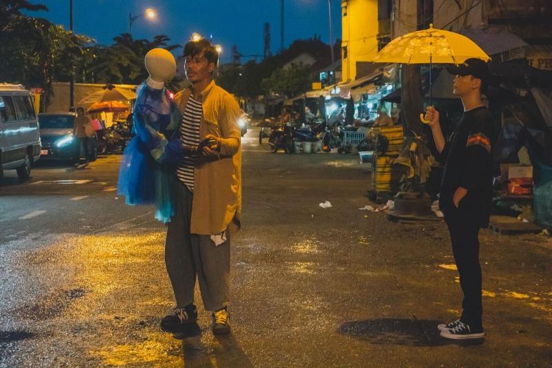 Sau khi vợ sinh, Justatee cũng đẻ luôn MV Thằng điên được khán giả mong ngóng bấy lâu-4