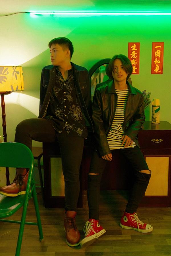 Mặc cho bản audio bị chê tơi tả, ca khúc trên bàn nhậu Hongkong1 vẫn được phát hành MV-5