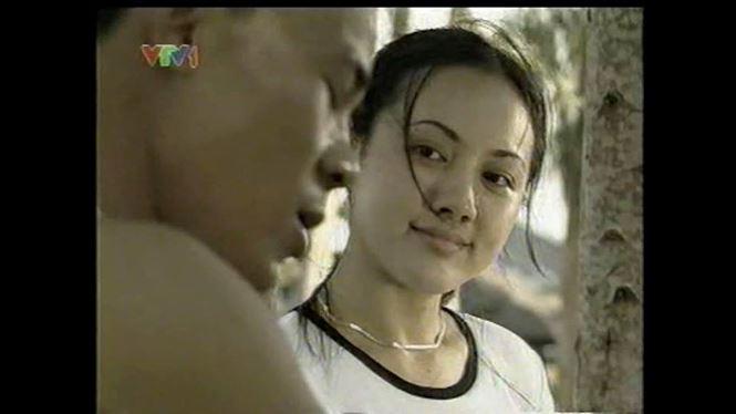 Lộ ảnh thời tấm bé, ai cũng ngỡ ngàng trước nhan sắc đẹp từ trong trứng của BTV Hoài Anh-7