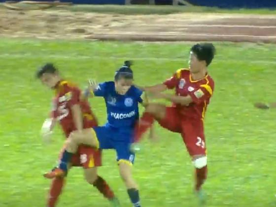 Đắk Lắk: Ngăn nhóm nữ sinh đánh nhau, một nữ sinh bị đâm bằng dao-1