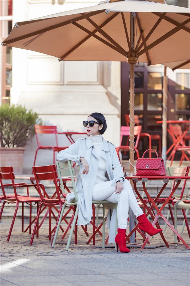 U40 Xuân Lan khoe street style eo thon dáng nuột giữa trời Âu-2