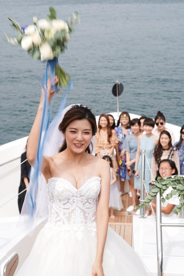 Lễ cưới trên du thuyền của tài tử TVB và người đẹp kém 13 tuổi-7