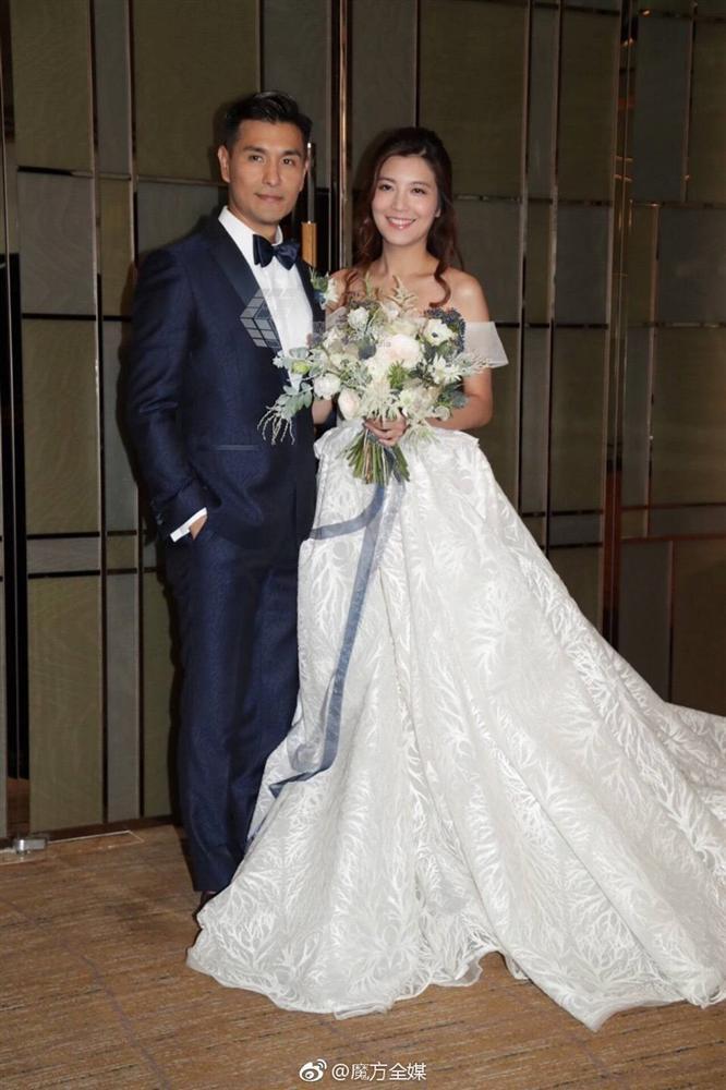 Lễ cưới trên du thuyền của tài tử TVB và người đẹp kém 13 tuổi-9