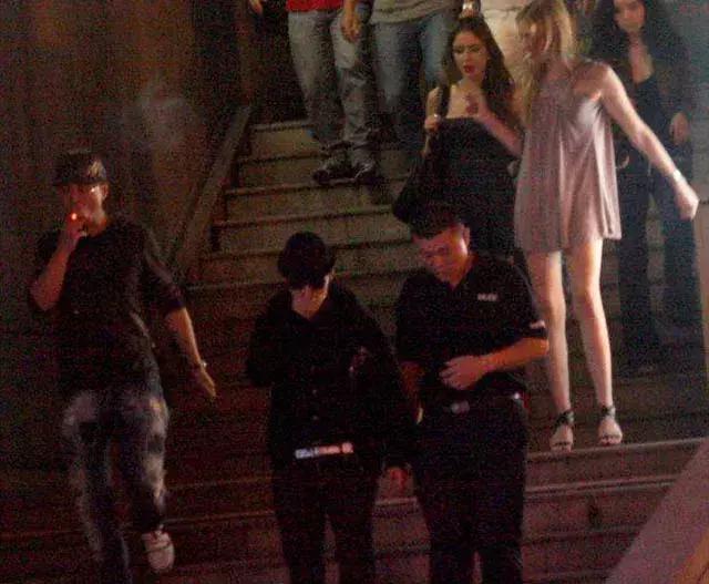 Huỳnh Hiểu Minh bị đồn cặp kè chân dài ngoại quốc, phản bội Angela Baby-1