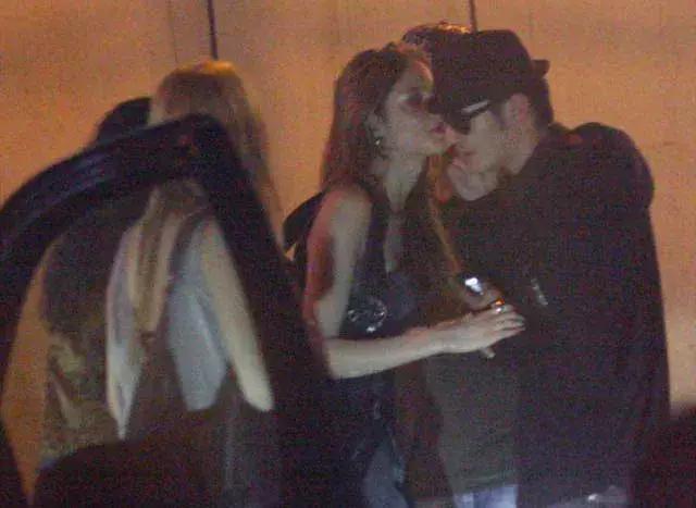 Huỳnh Hiểu Minh bị đồn cặp kè chân dài ngoại quốc, phản bội Angela Baby-3