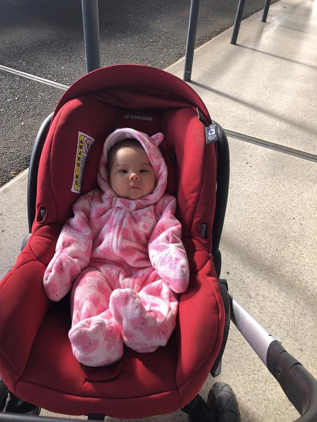 Dù con gái còn nhỏ, Thanh Thảo vẫn chịu chi mua vé hạng thương gia, đổi ba khách sạn tại Paris khi đi du lịch-2