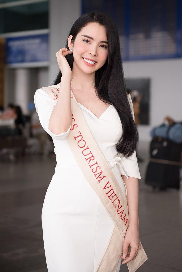 Người tình Isaac Liên Bỉnh Phát ra sân bay tiễn Huỳnh Vy thi Miss Tourism Queen Worldwide 2018-1