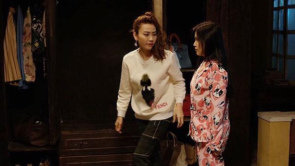 Ngân Khánh xứng danh Jun Ji Hyun Việt Nam với loạt đồ hiệu xa xỉ lên đến hàng tỷ đồng-13