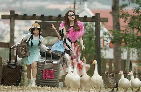 Ngân Khánh xứng danh Jun Ji Hyun Việt Nam với loạt đồ hiệu xa xỉ lên đến hàng tỷ đồng-14