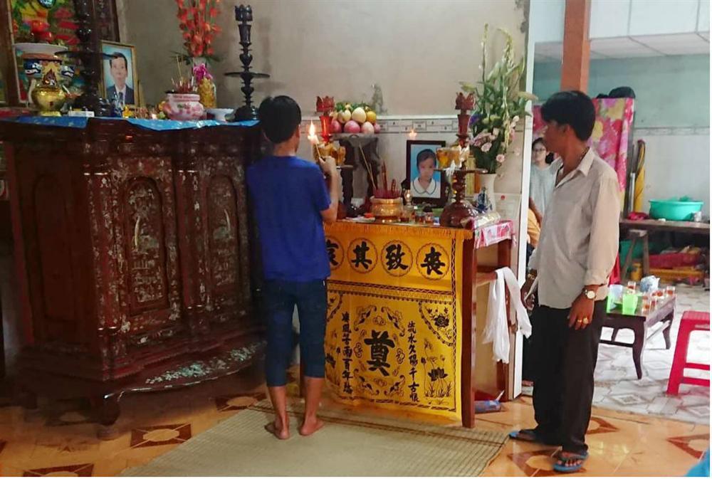 Cháu gái bị điện giật chết, ông ngoại đau tim tử vong-1