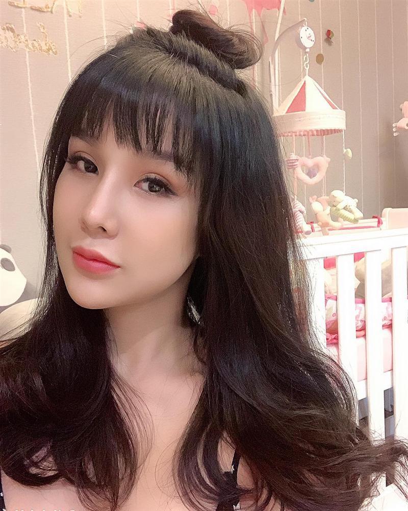 Quách Ngọc Ngoan khen Ngọc Trinh là cô gái xuất sắc nhất của showbiz Việt-5