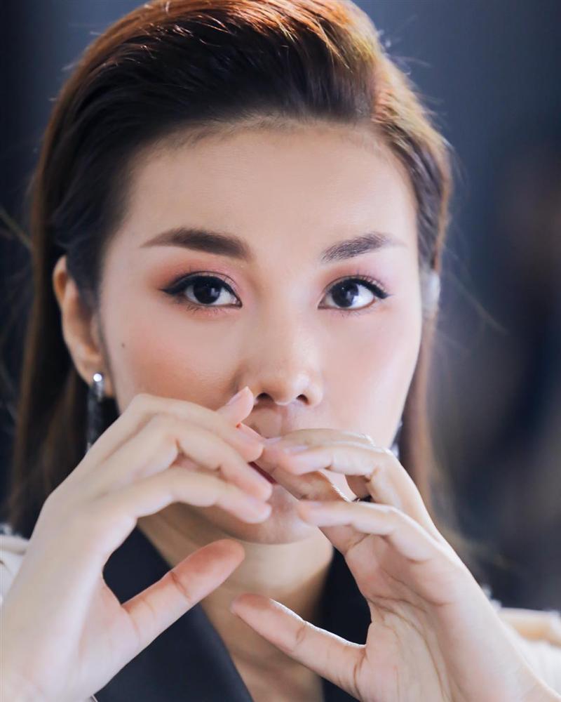 Quách Ngọc Ngoan khen Ngọc Trinh là cô gái xuất sắc nhất của showbiz Việt-13