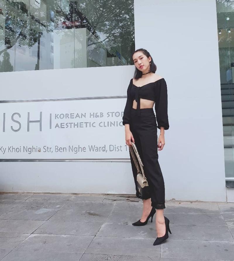 Street style giới trẻ: Sĩ Thanh bất ngờ kín đáo - Thúy Vi một mực giữ phong cách già chát-6