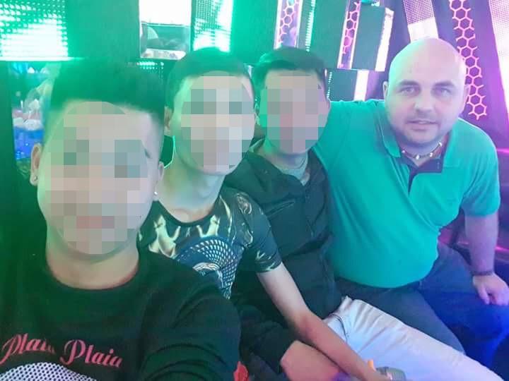 Đêm trắng lần theo dấu vết quỷ ấu dâm ngoại quốc-4