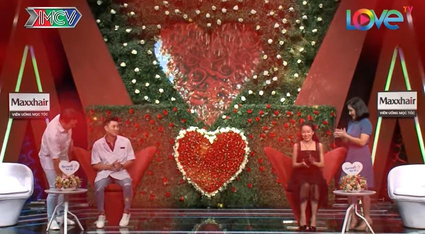 Trai xinh, gái đẹp vừa gặp đã tóe lửa tình ngay trong phút đầu tiên tại Bạn muốn hẹn hò-6