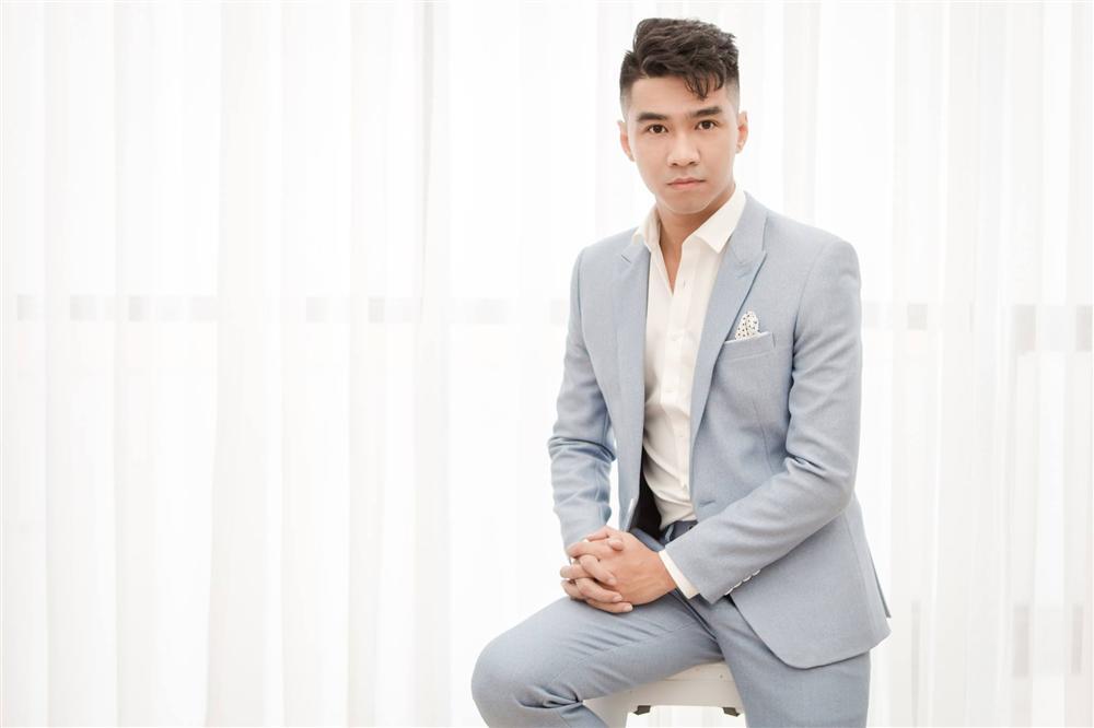 Khoe tài lẻ đàn hát nhưng hotgirl Trâm Anh lại khiến fan chú ý đến đôi gò bồng đảo ngày càng nảy nở thôi-6