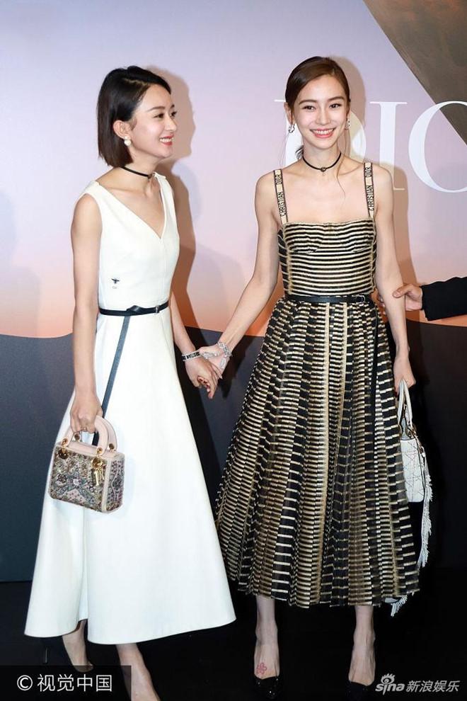 Thân hình quá gầy gò khiến Triệu Lệ Dĩnh mặc đồ hiệu cũng bị ví như hàng online-2