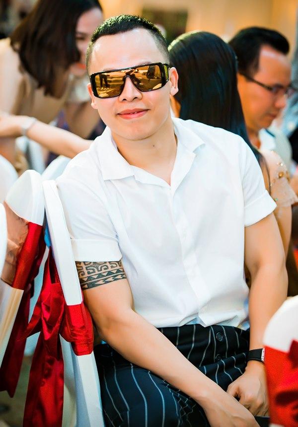 Hà Hồ rực rỡ và lộng lẫy, Ngọc Trinh tức tốc dự event tại thủ đô sau chuyến đi Châu Âu-12