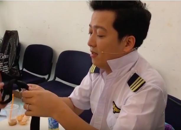 Hôm qua cưng vợ như trứng mỏng, hôm nay Trường Giang đã bóc phốt Nhã Phương: Vợ là mẹ mà, ghê lắm-1