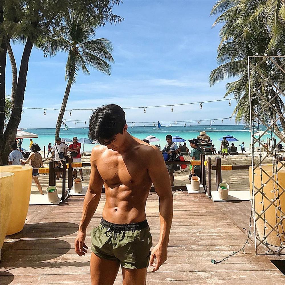 Nam cảnh sát Hàn Quốc điển trai, có thân hình chuẩn 6 múi-9