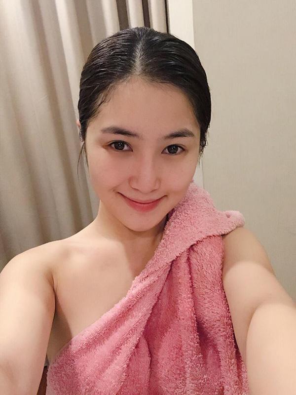 SAO MAKE OVER: Thánh thảo mai Hà Hương lộ mặt mộc kém sắc - DJ Soda mặt vô hồn trăm kiểu như một-12