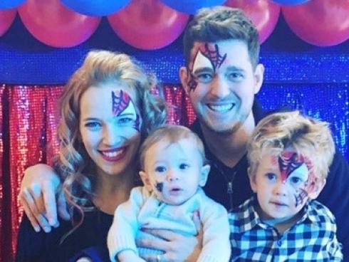 Quản lý phủ nhận tin Michael Bublé giải nghệ vì con bệnh ung thư-3