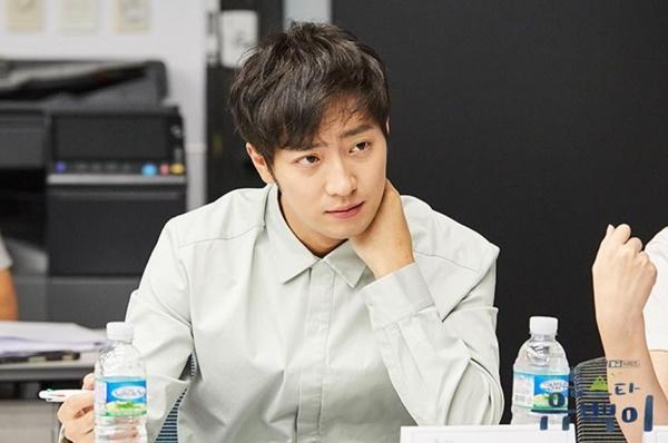 Xịt máu mũi với body cực phẩm của Kim Ji Suk trong drama sắp lên sóng ‘Top Star Yoo Baek’-5