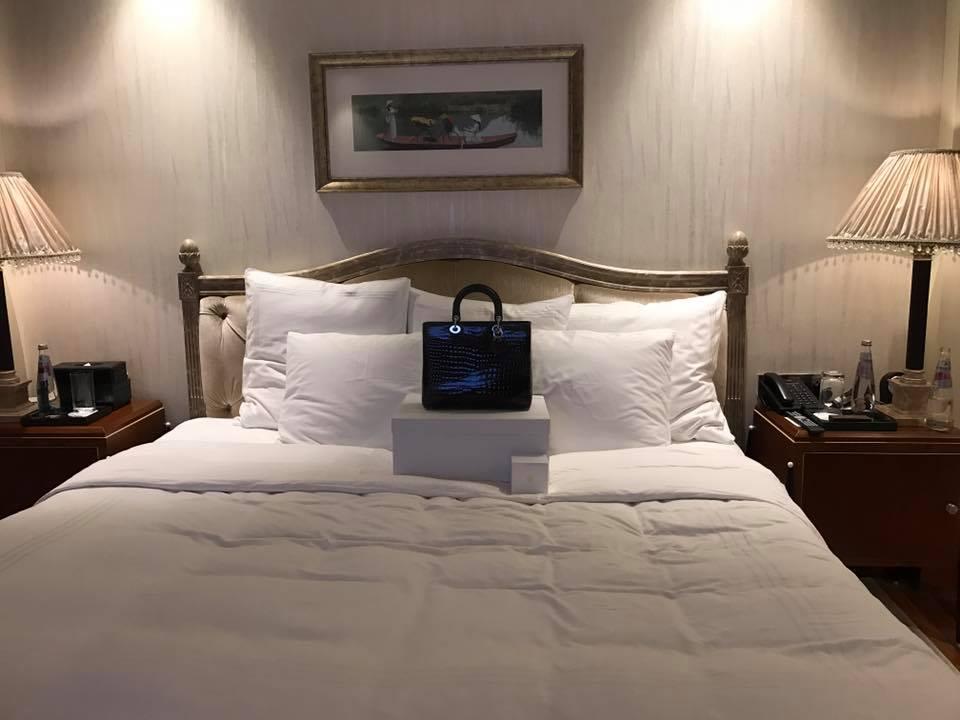 Nửa đêm, Thu Minh khoe túi limited giá nửa tỷ chồng tặng ủng hộ vợ gây dựng trại cá sấu-2